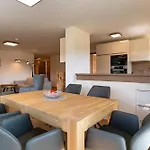 Waldrand - By Mynests Ramsau am Dachstein